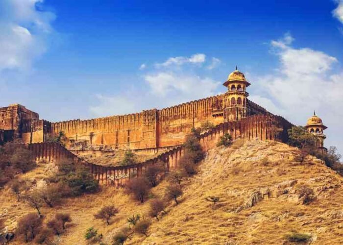 Jaipur Sightseeing Tour Package by Car / Taxi at ₹1399 - SRM Holidays